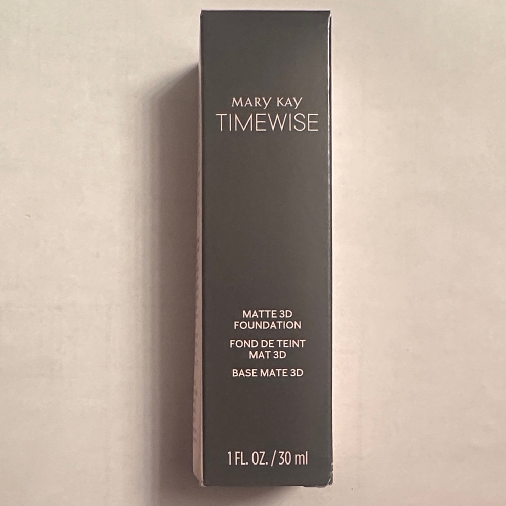 Mary Kay Timewise Matte 3D Foundation - Black